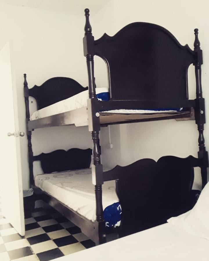 Hostel Mamy Dorme Barranquilla  Extérieur photo